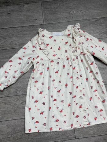 Robe Cadet Rousselle 3 ans. Volants fleurs rouge