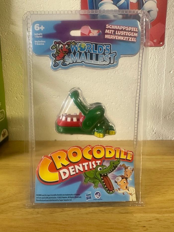 World’s Smallest Crocodile Dentiste