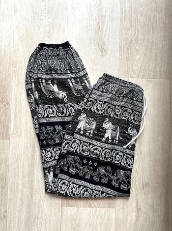 Pantalon mixte thaïlandais noir et blanc motifs éléphants et taille élastique - (S/M)
