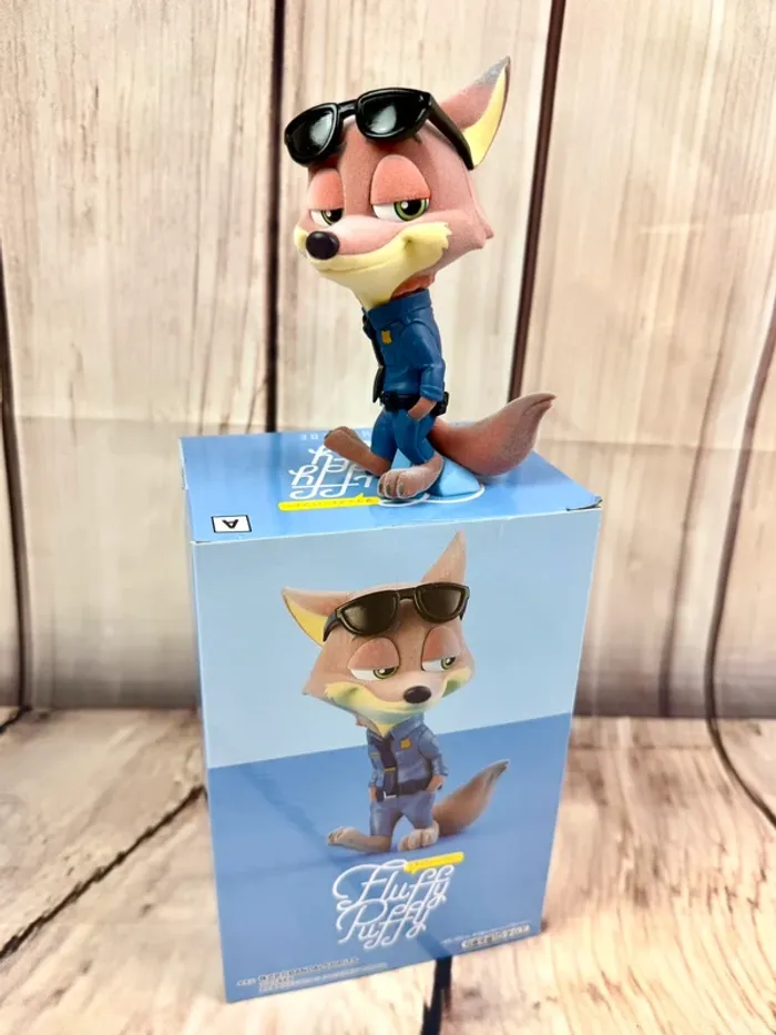 Figurine authentique Disney Japon Zootopie Nick Wilde Fluffy Puffy - tenue de policier - photo numéro 4