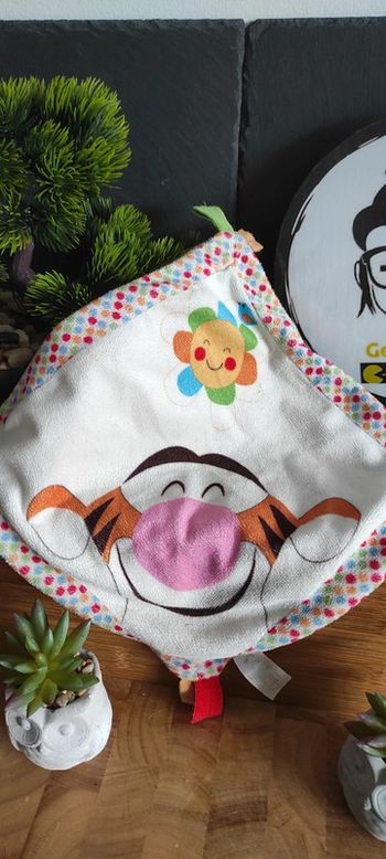Doudou Tigrou Mouchoir Plat Nicotoy Blanc Orange Fleur Disney #geektradedoudou