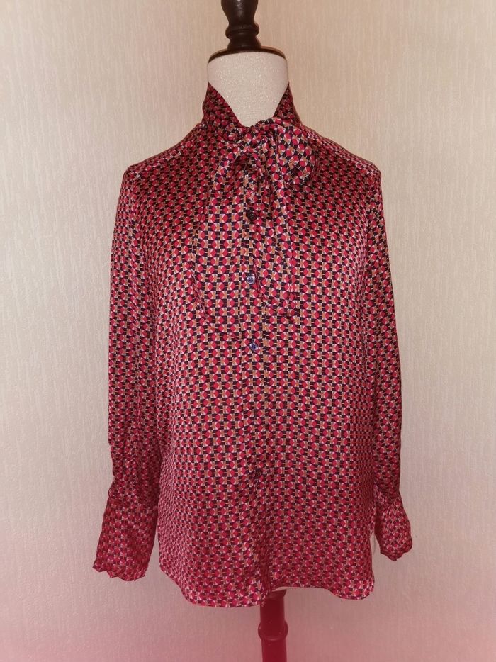 Chemisier à motifs à col lavallière Mango