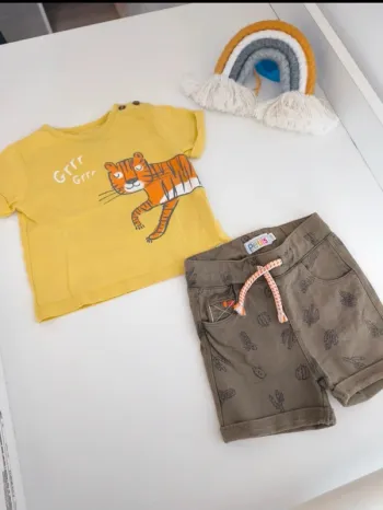 Ensemble short cactus et tee shirt assorti