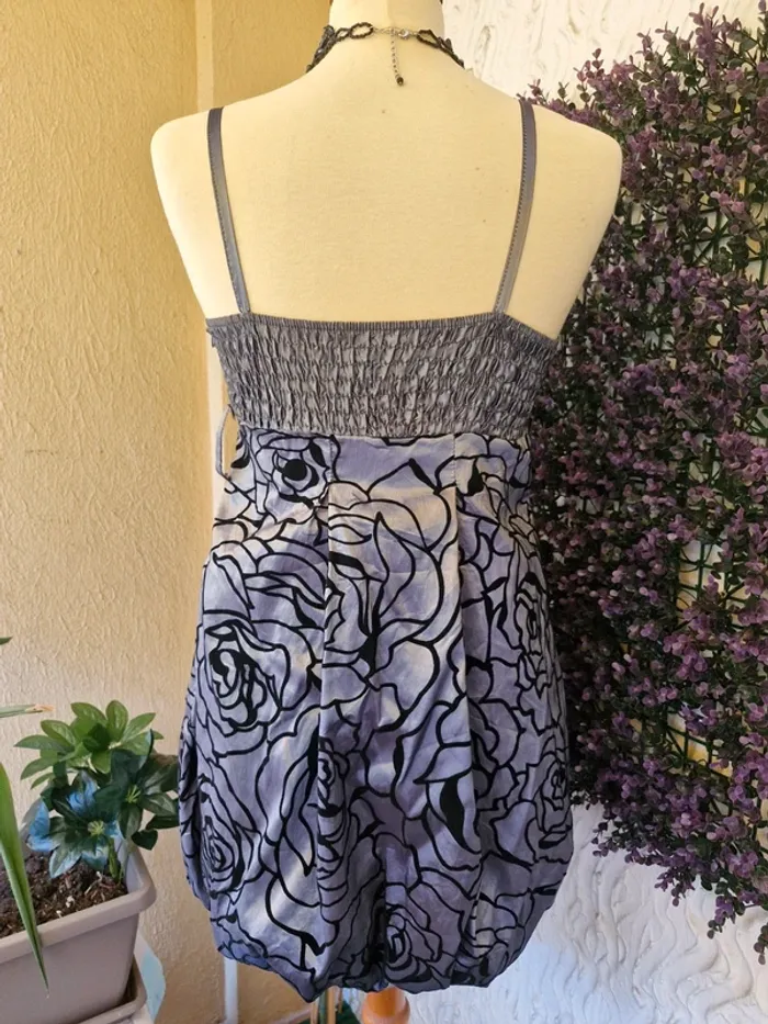 🎀 Robe de soirée grise satinée - photo numéro 2