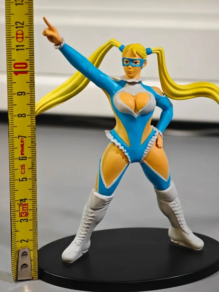 Figurine Street Fighter : R.Mika officielle Capcom 12cm sans boîte - photo numéro 8