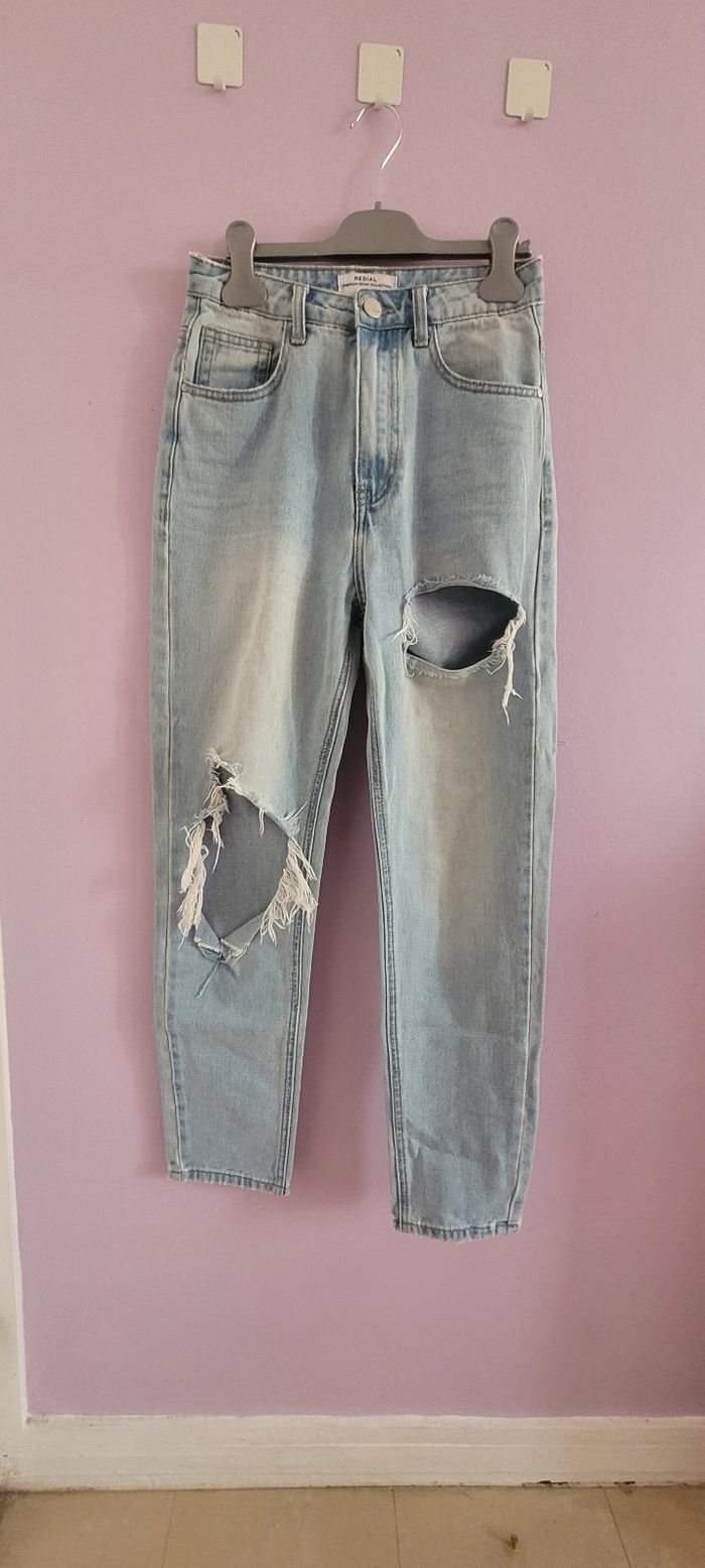 Jean déchiré taille haute - photo numéro 3