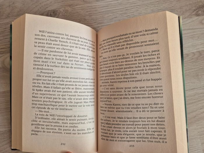 Livre L'île de tous les dangers - photo numéro 3
