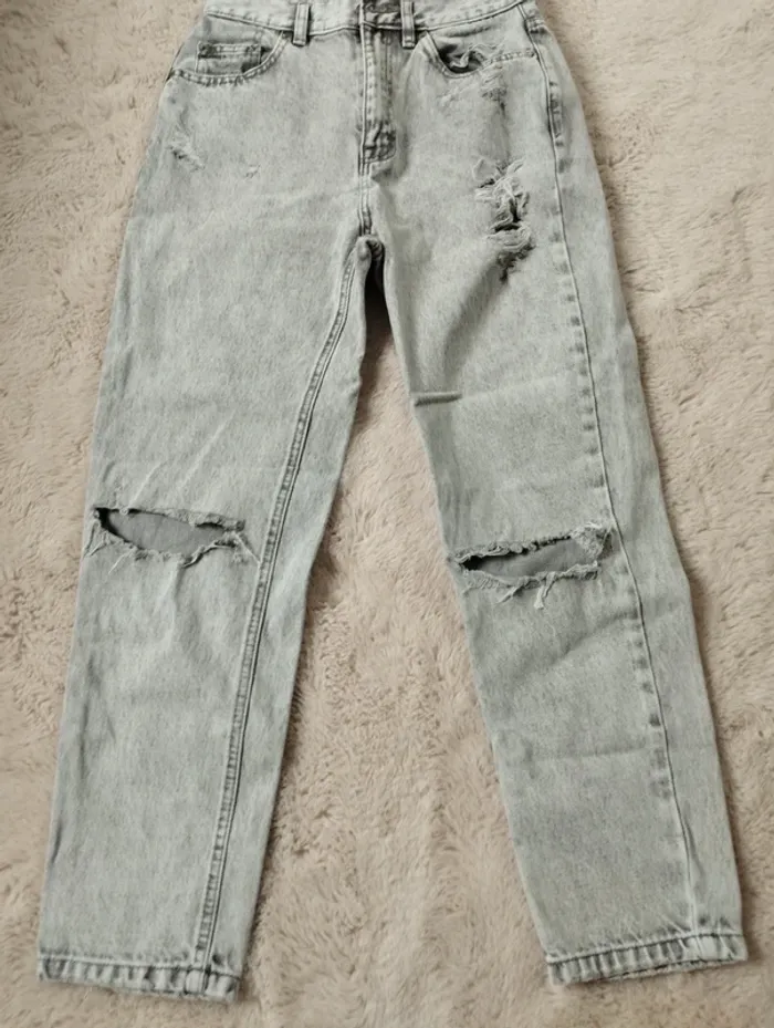 Jean droit gros troué pull&bear 36 - photo numéro 2