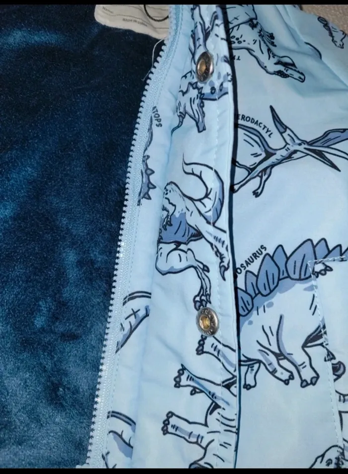 Manteaux à capuche taille 6/9 mois - photo numéro 4