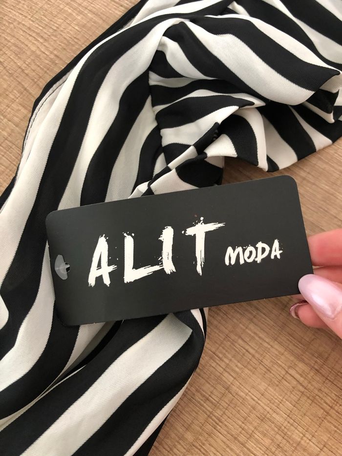 Robe longue noire et écrue neuve sans manches taille unique - photo numéro 8