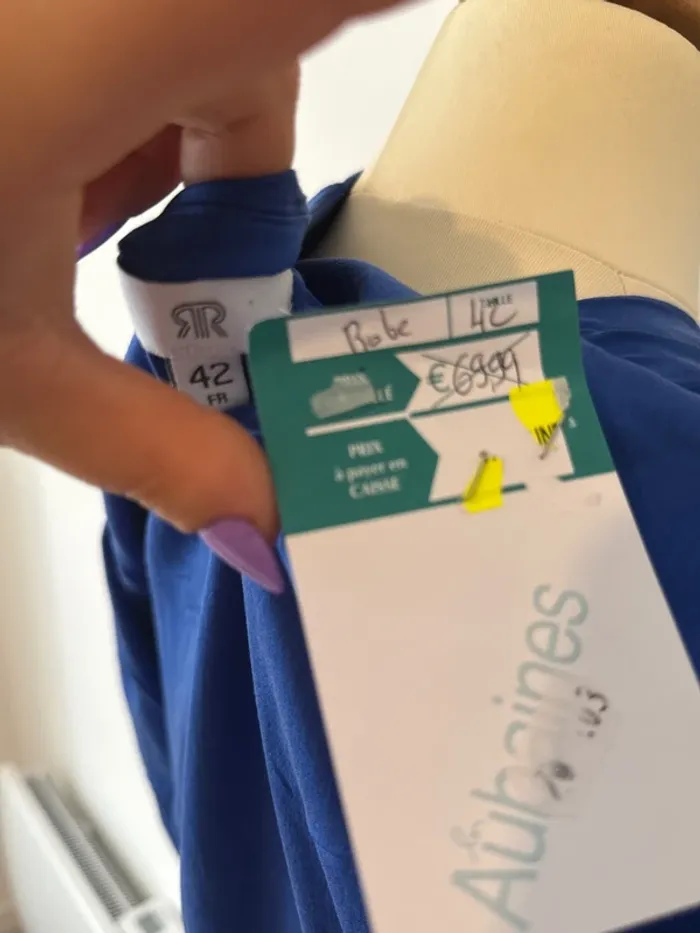 Robe portefeuille bleu roi La Redoute - Taille 42 - Neuve avec étiquette - photo numéro 5