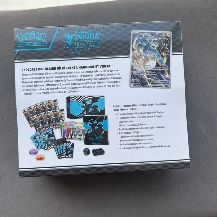 Coffret Dresseur d’Elite (ETB) - Foudre Noire + 1 carte holographique aléatoire - photo numéro 4