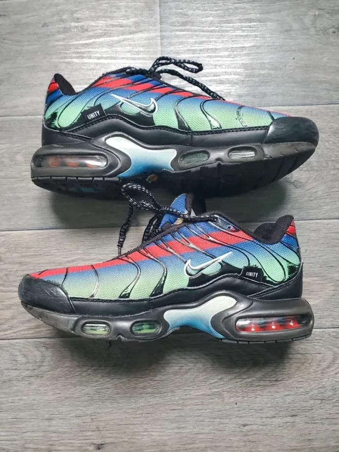 Baskets taille 40 bon état Nike
