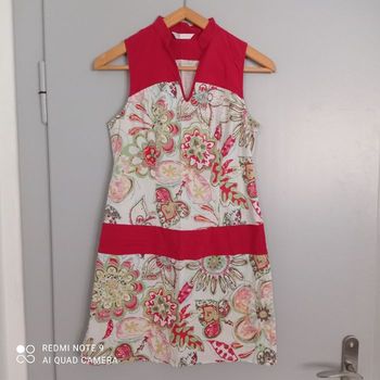 Robe rouge à fleurs vert clair t40 Promod