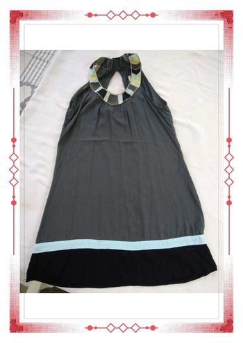 Robe "ras du cou" grise