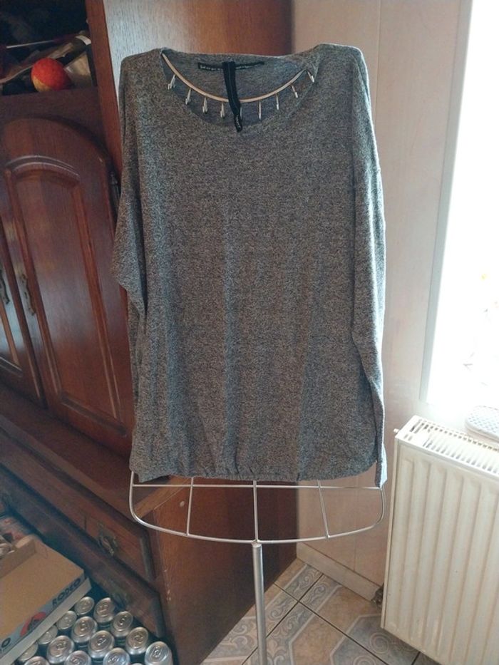 Pull gris