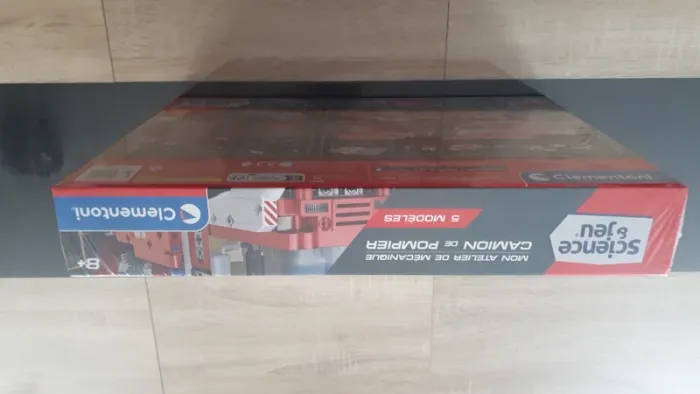 Science et jeu - Mon atelier de mecanique - camion de pompier - photo numéro 3