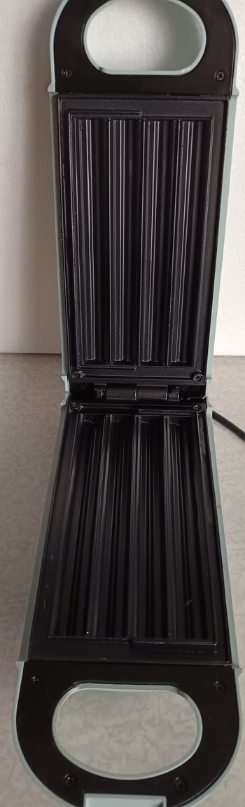 Gaufrier LIVOO DOP235 appareil à churros puissance 800W revêtement anti adhésifs