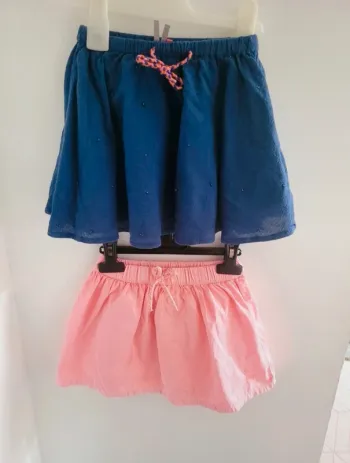 Lot 2 jupes 2 ans