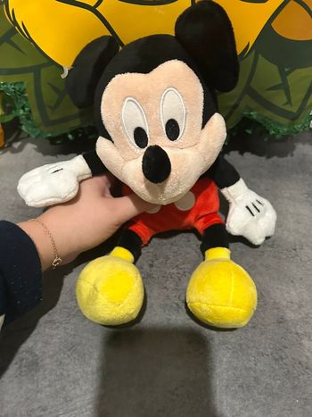 Mickey peluche