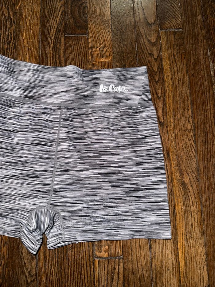 Short de sport ou autre lee cooper Taille S/M - photo numéro 2