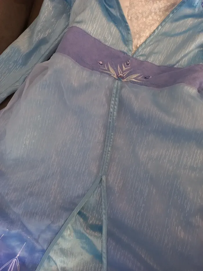 Robe déguisement elsa reine des neiges 5/6 ans disney - photo numéro 3