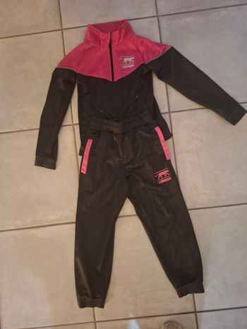 Survetement Airness fille 6ans