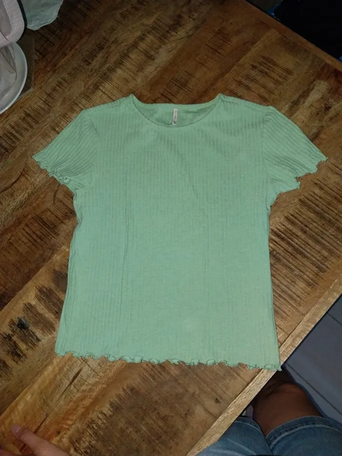 Tshirt only 13 14 ans