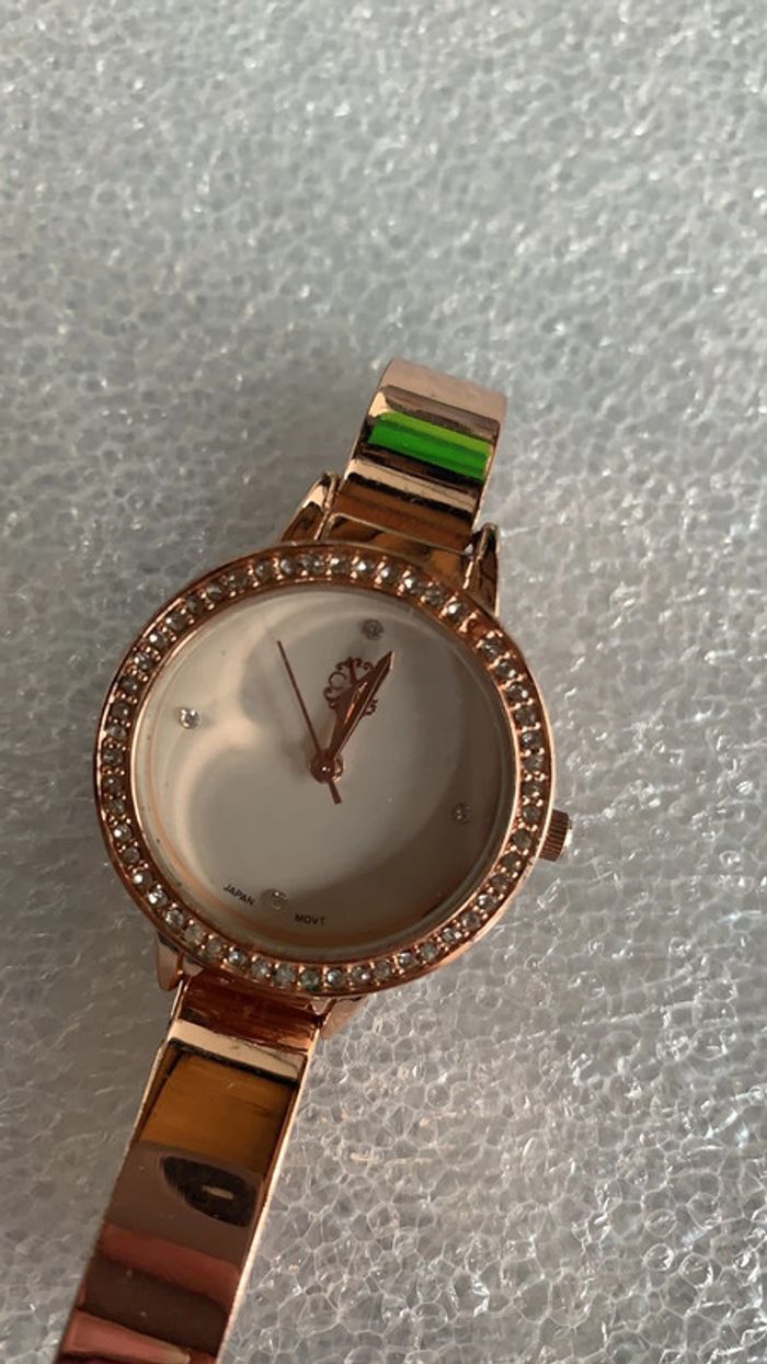 Montre - photo numéro 3