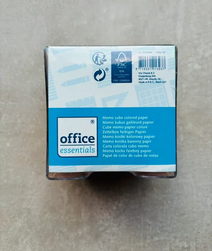 Cube mémos post it Office Essentials neuf - photo numéro 2