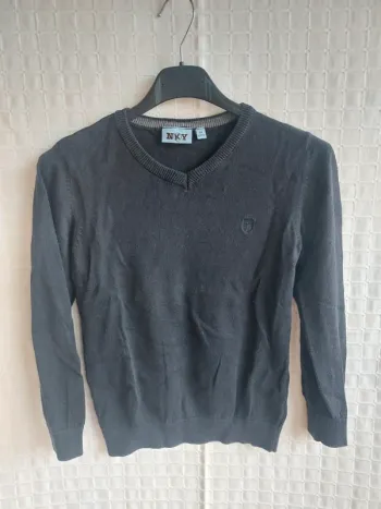 Pull col V NKY 8 ans