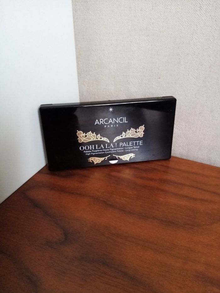 Palette maquillage arcancil