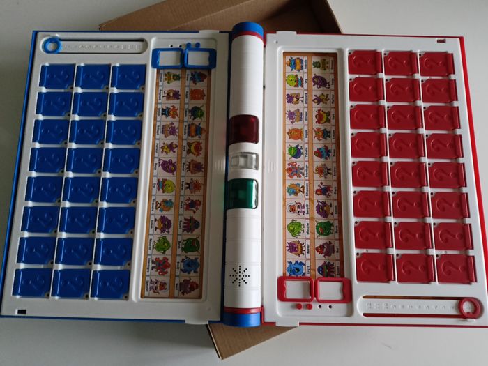 Super qui est ce ? Électronique hasbro fonctionne - photo numéro 3