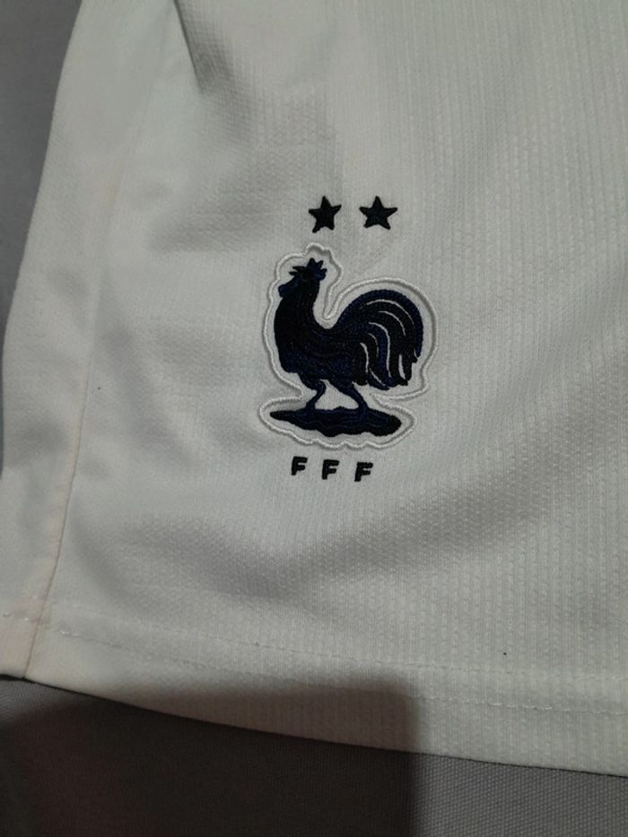 Short nike équipe de France numéro 10 kilian Mbappé - photo numéro 3