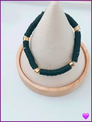 Bracelet en perles heishi noir et doré tendance