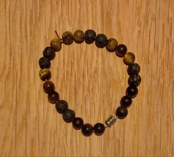 Bracelet pierre précieuse œil de tigre et pierre volcanique 