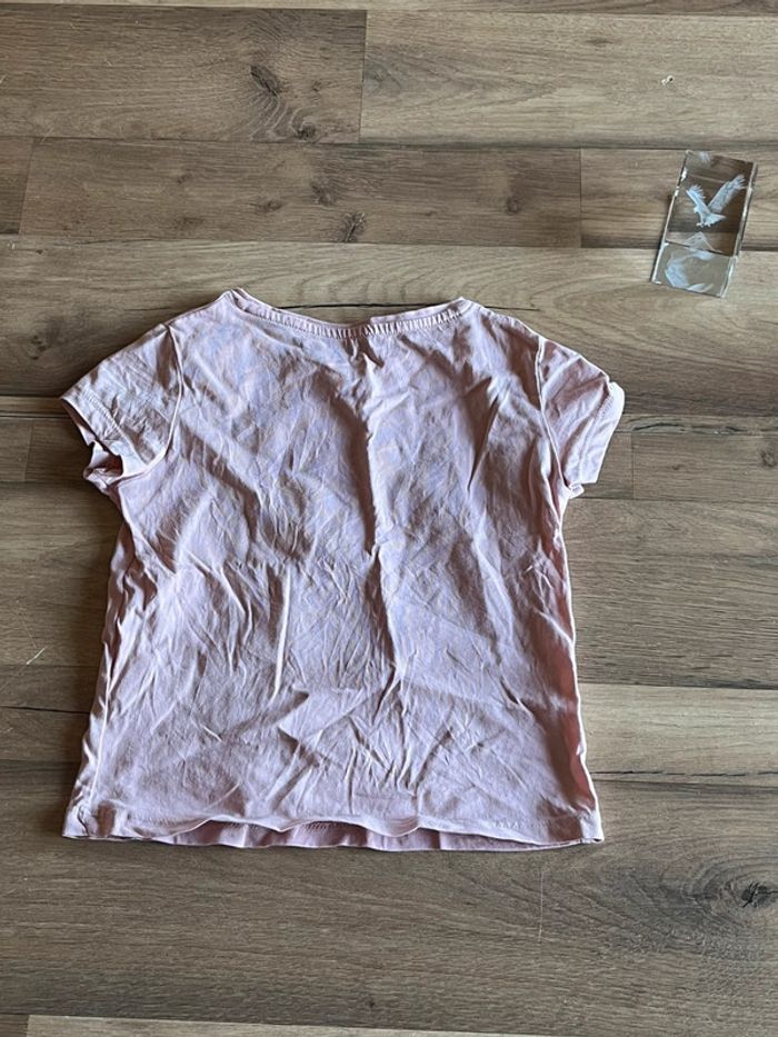 Je vend un lot de 5 tee shirt fille taille5 ans très bon état - photo numéro 2