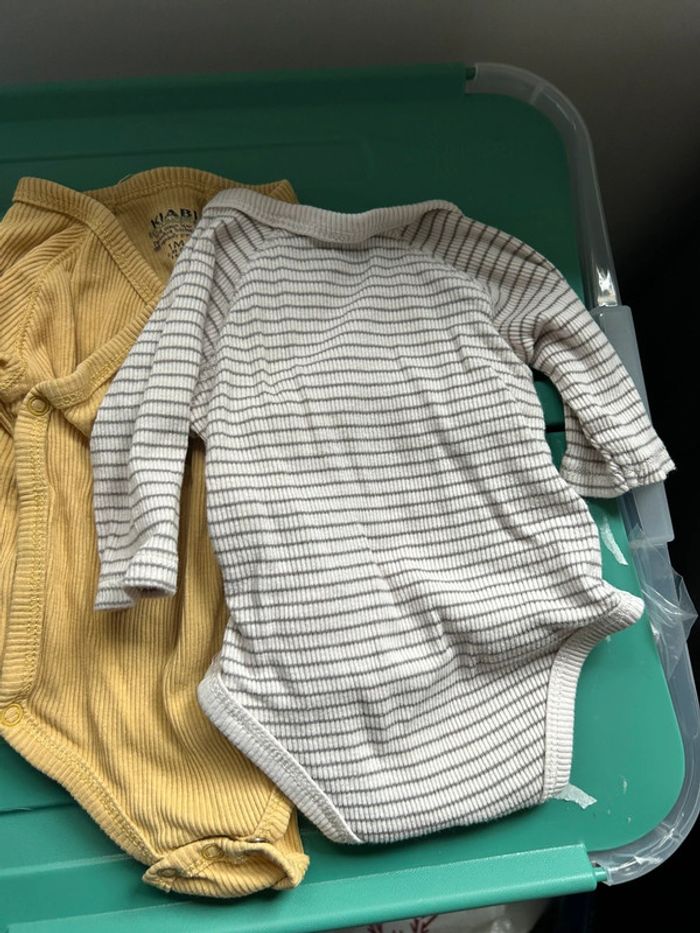 Lot de 5 bodys manches longues kiabi , 1 mois - photo numéro 5