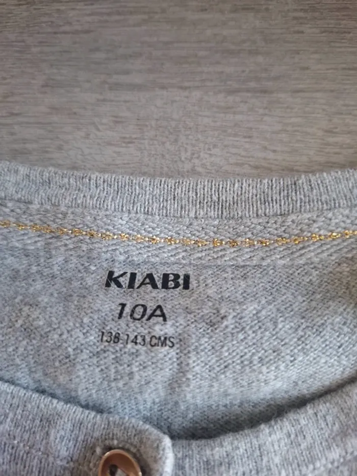Gilet gris kiabi Taille 10 ans - photo numéro 3