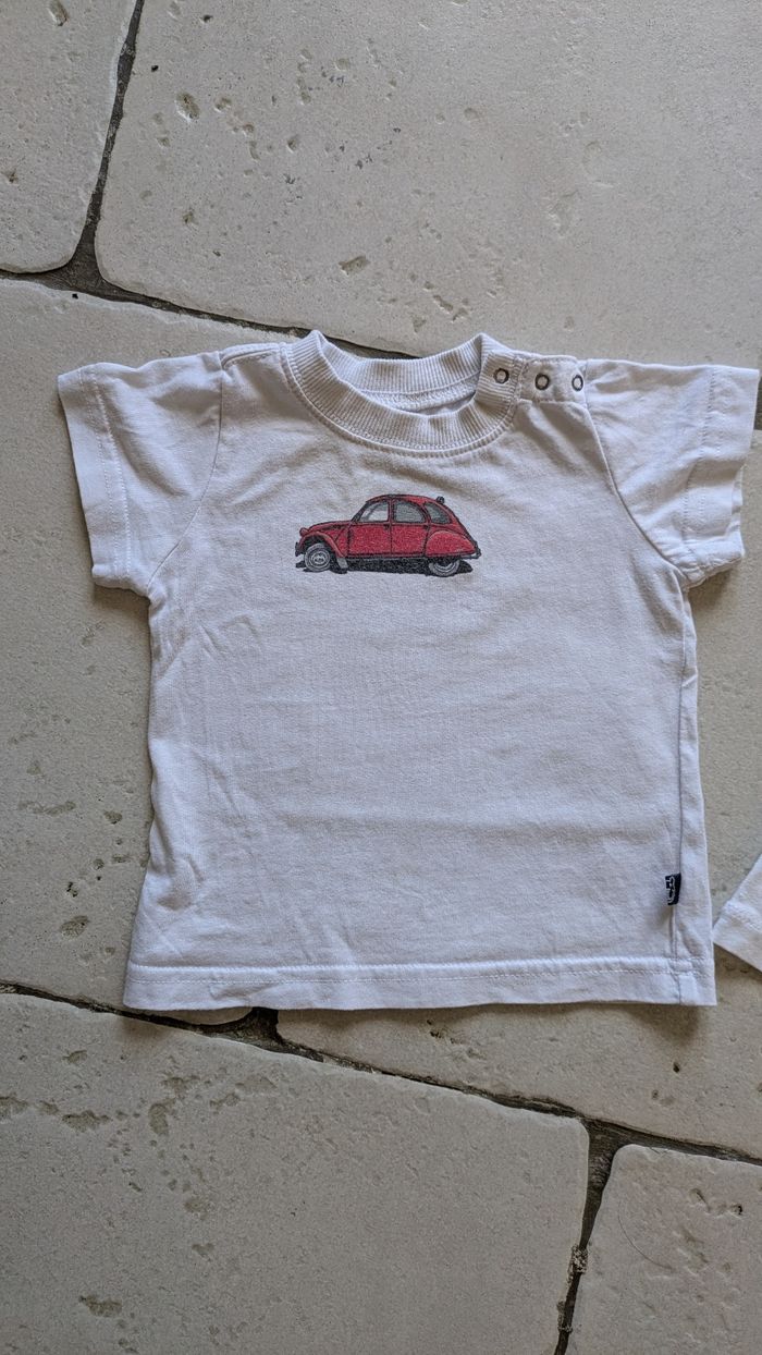 2 t-shirts 6-9 mois - photo numéro 2