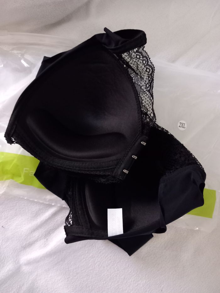 Soutien-Gorge neuf XXL noir