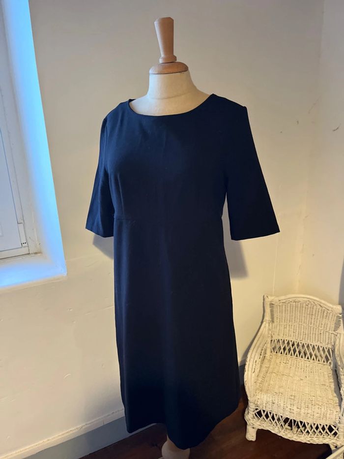 Robe noire droite chic taille 38