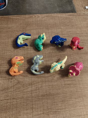 Lot dinosaures kinder