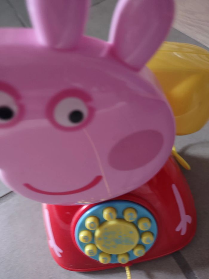 Téléphone sonore Peppa pig à tirer - photo numéro 3
