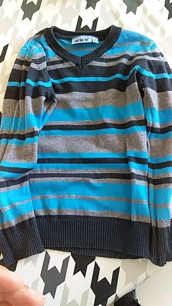 Pull col v taille 5a