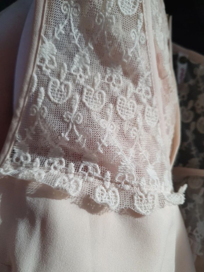 Robe avec dentelle Bonobo - taille M - photo numéro 3