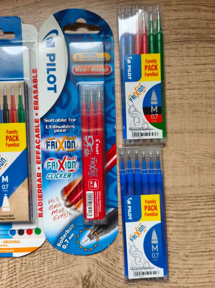 Lot de recharges Pilot frixion et 1 crayon - photo numéro 2