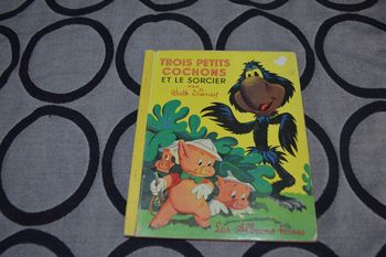 Livre Trois petits cochons et le sorcier Les albums roses
