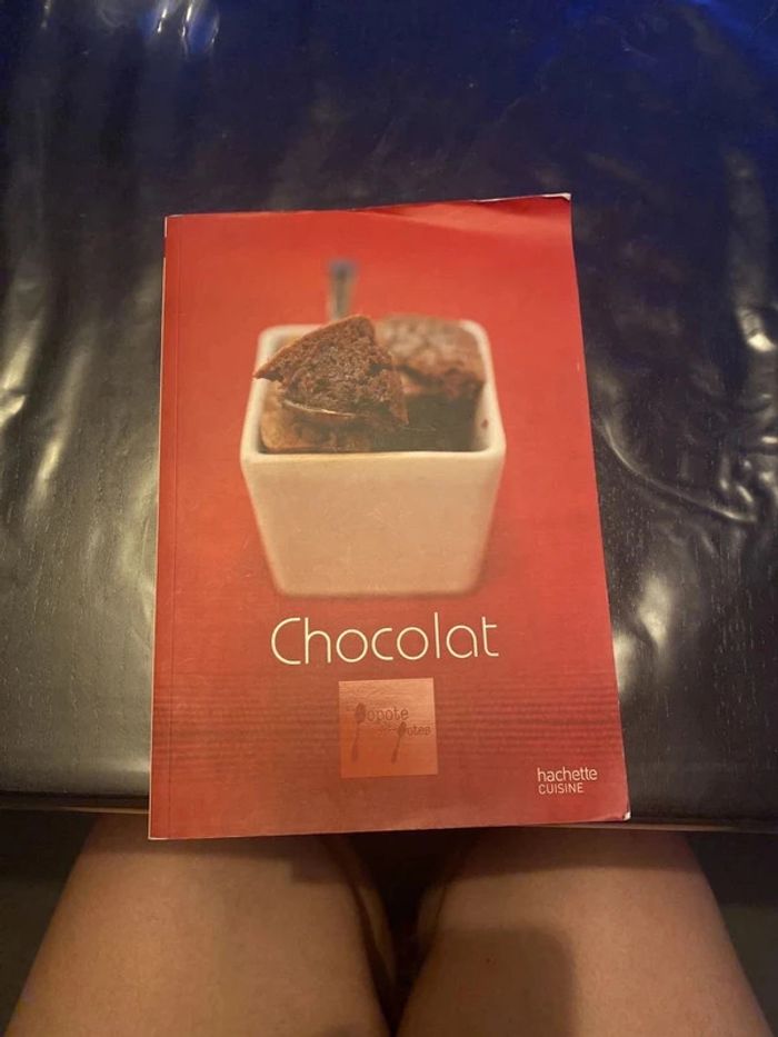 Lot 3 livres recettes sur le chocolat - photo numéro 4