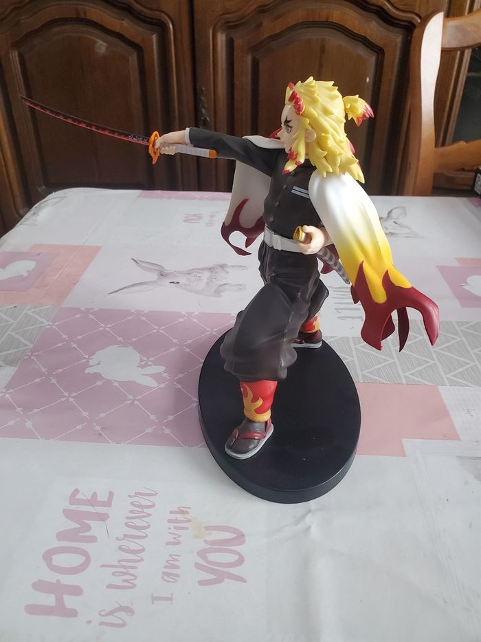 Figurine one slayer  rengoku - photo numéro 3